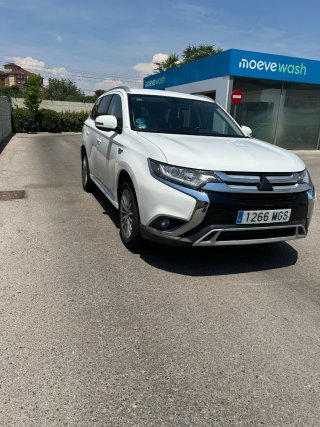 Mitsubishi Outlander 2021
