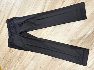 Abito elegante uomo nero