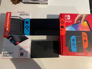 Nintendo Switch OLED Azul/Rojo