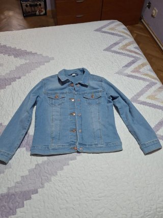 Chaqueta Vaquera Azul talla 7 y 8
