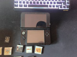 Nintendo 3DS XL Azul + 7 Juegos. Precio negociable