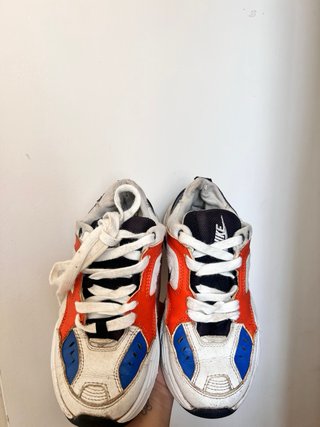 Tenis Nike V2K Naranja y Blanco