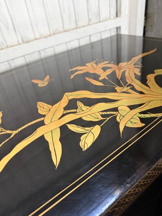 Armario Oriental Lacado y  Pintado