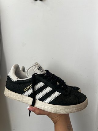 Adidas Gazelle Zapatillas Negras y Blancas