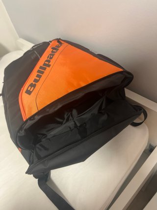 Mochila Bullpadel Juan Tello Negra/Naranja