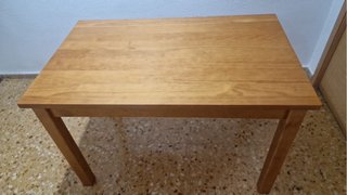 Mesa y sillas
