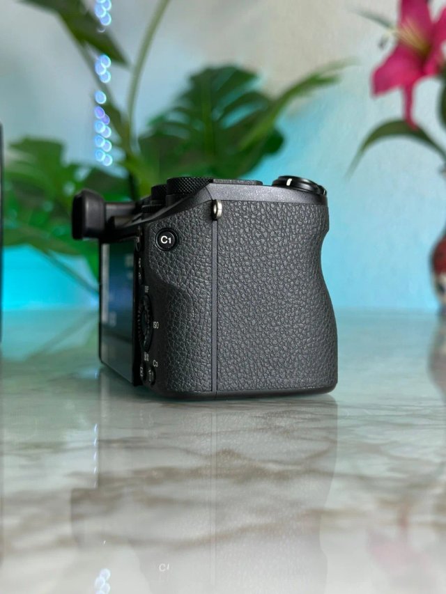 Sony A6700