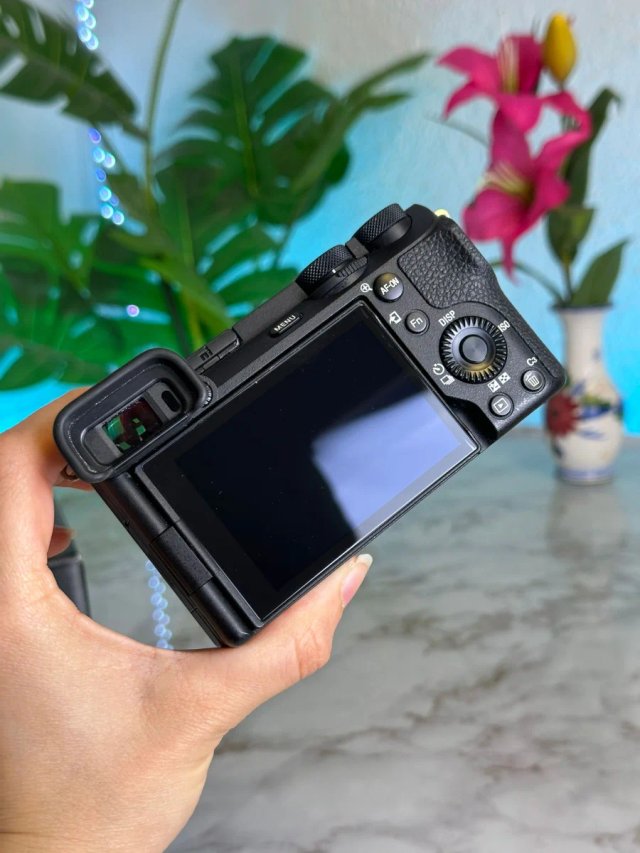 Sony A6700