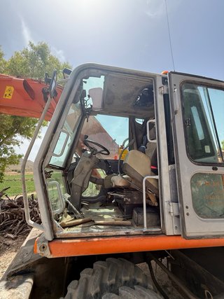Excavadora Fiat Hitachi 150w.3