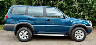 Nissan Terrano II 2000