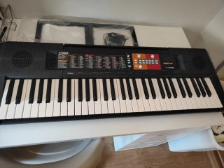 Teclado Digital Yamaha PSR-F51