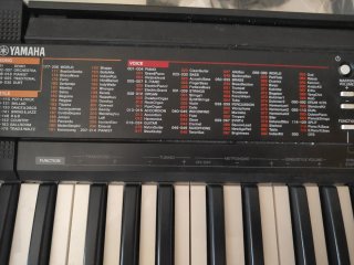Teclado Digital Yamaha PSR-F51
