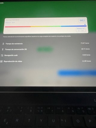 iPad Pro 11 2022 Wi-Fi 256GB Argento, con keyboard