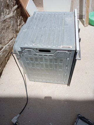 Horno Indesit 60cm. A re acondicionar.