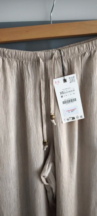 Conjunto Zara Camisa y Pantalón Beige