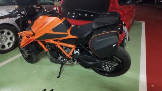 KTM 1390 Super Duke R Naranja/Negra
