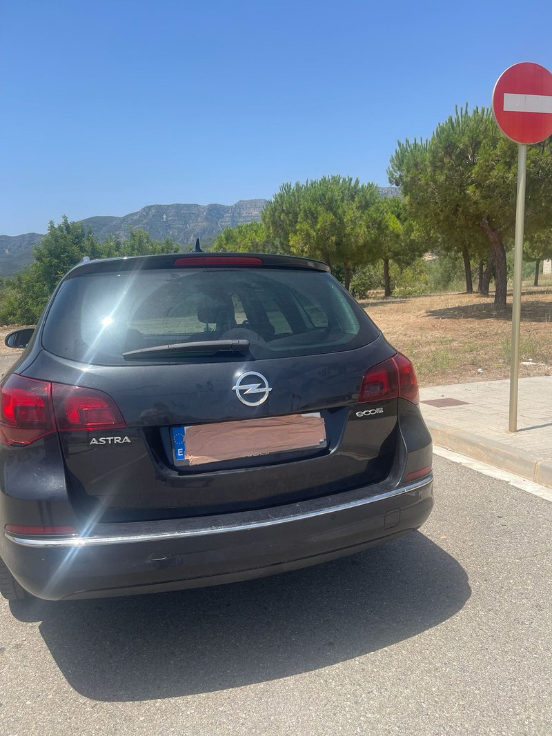 Opel Astra 1.6 CDTI S/S Excellence 2015, foto 3