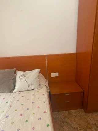 Cama 90 con mesita de noche