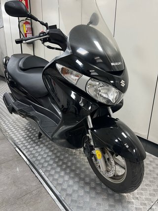 Suzuki Burgman 200