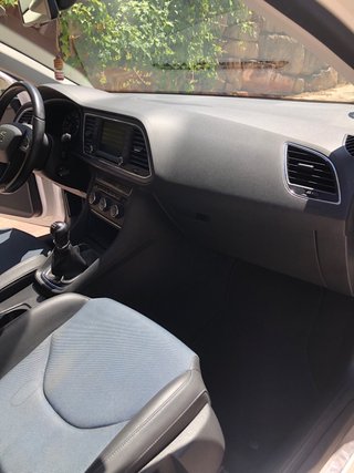 SEAT Leon 2015 1.2 110 cv reference CONNECT