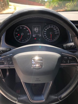 SEAT Leon 2015 1.2 110 cv reference CONNECT