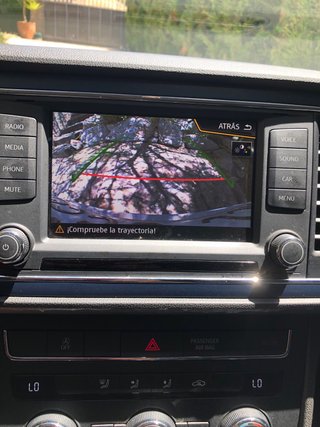 SEAT Leon 2015 1.2 110 cv reference CONNECT