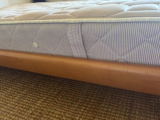 Cama 1.40m x 2.00m / Madera y colchon