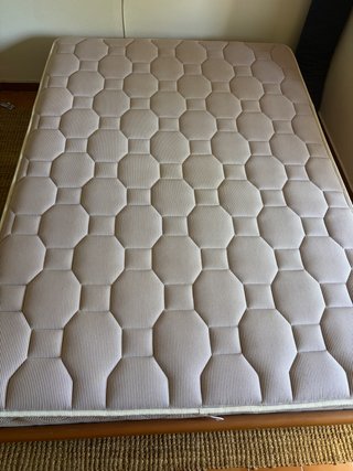 Cama 1.40m x 2.00m / Madera y colchon