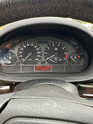 BMW 318i