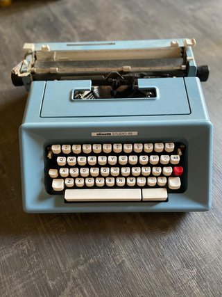 Máquina de escribir Olivetti Studio 46