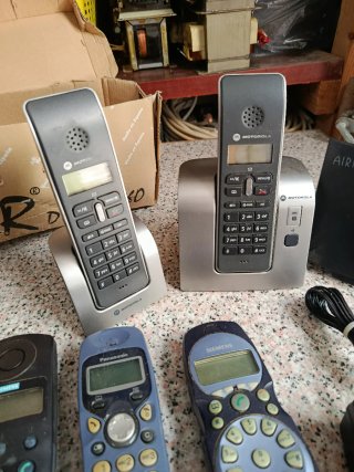 Lote Teléfonos Antiguos Airis, Motorola, Philips,