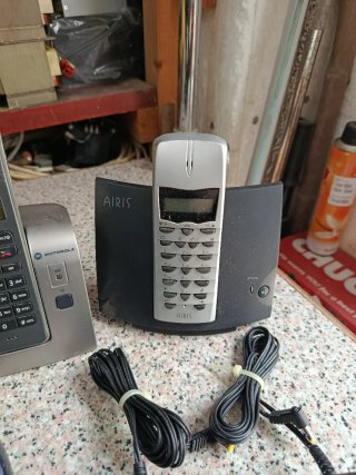Lote Teléfonos Antiguos Airis, Motorola, Philips,