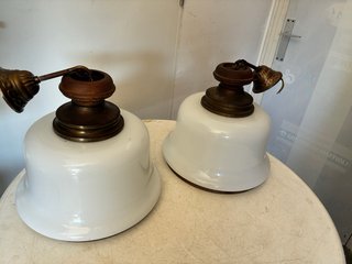 Coppia di lampade vintage in vetro e metallo