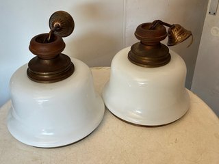 Coppia di lampade vintage in vetro e metallo