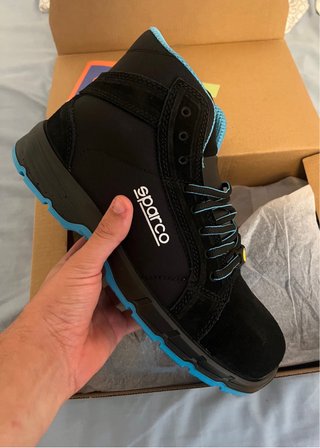 Botas de seguridad,totalmente nuevas en su cajaT40