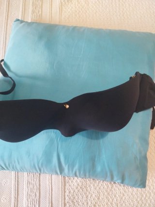 Sujetador negro con y sin tirantes