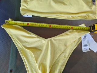 Bikini Etam asimétrico amarillo talla 44