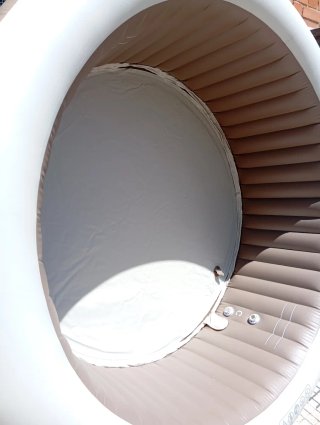 Spa Hinchable Intex de 4 Personas beige