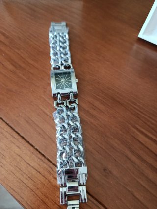 Reloj Guess Plata y Negro