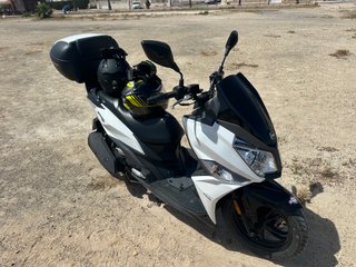SYM Jet 14 Scooter Automática Blanco/Negro ABS