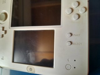LEER Nintendo 2DS Blanca para arreglar