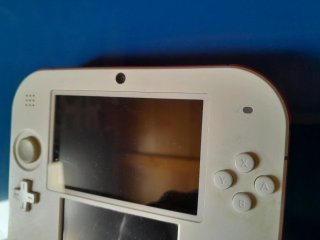LEER Nintendo 2DS Blanca para arreglar