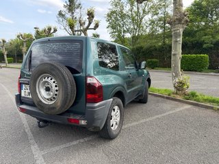 Mitsubishi Montero 2005