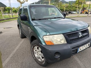 Mitsubishi Montero 2005