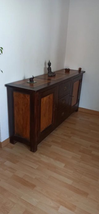 URGE VENDER