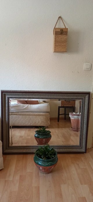 URGE VENDER