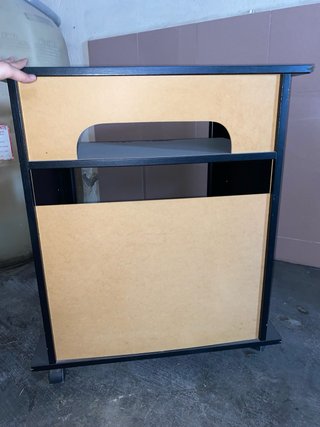 Mueble TV/Radio con ruedas