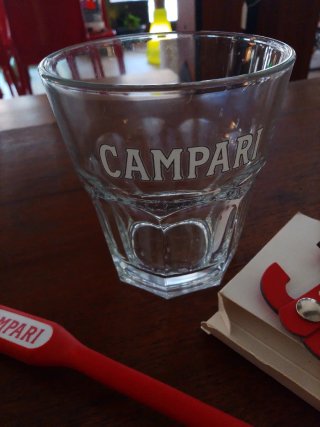 Set Campari: Bicchiere, Portachiavi, lampada Usb