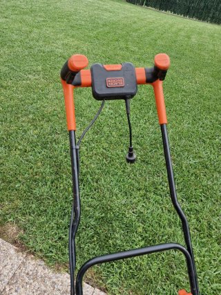 Cortacésped Eléctrico Black+Decker 1600W 38cm