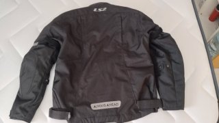 Chaqueta de moto LS2 negra